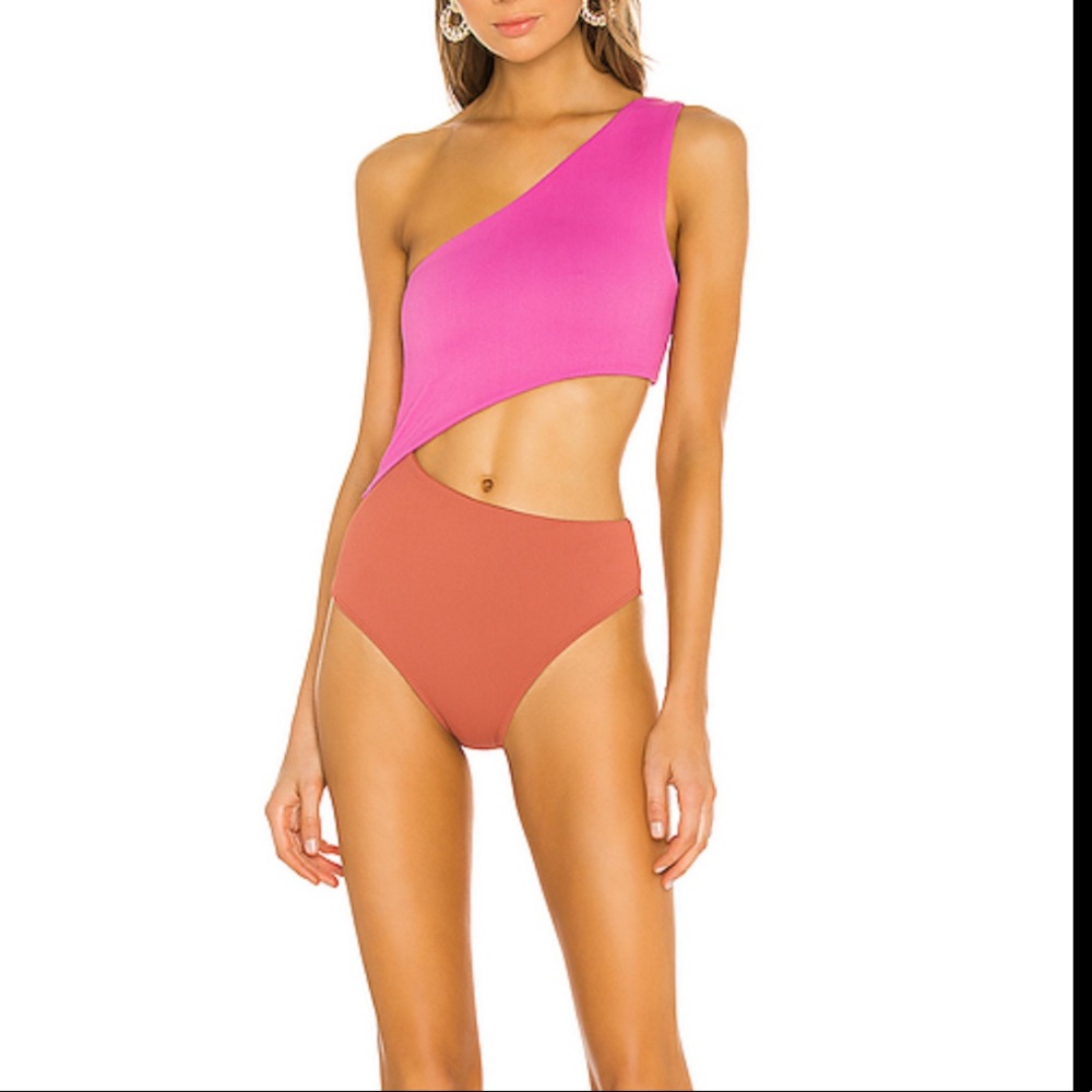 Beach Riot Celine suit